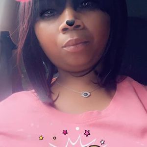 Meet your Posher, Alesha